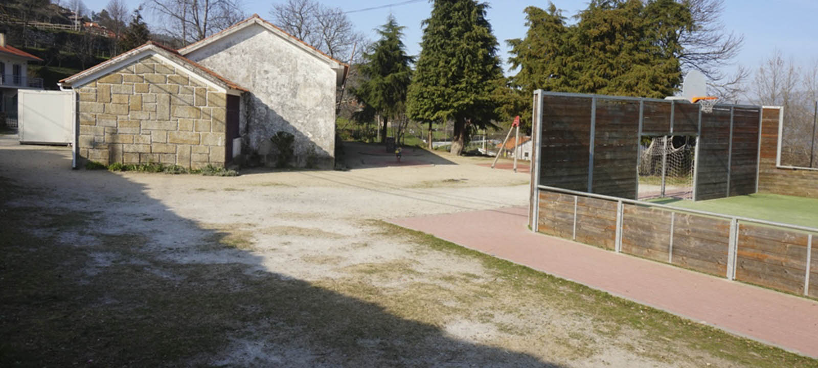 Beneficiação da Escola de Meridãos