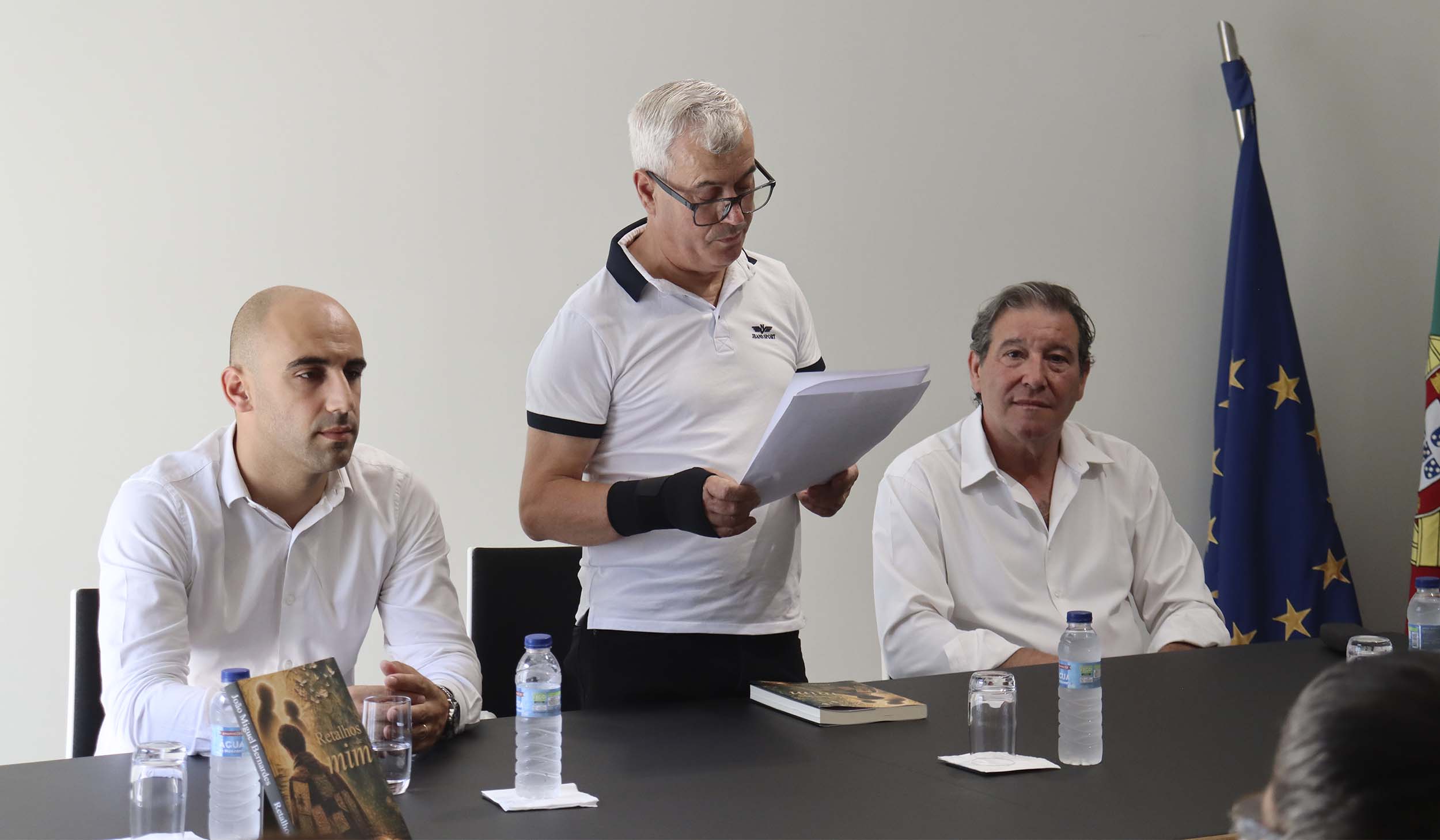 “Retalhos de Mim”: uma Obra do Cinfanense João Bernardes