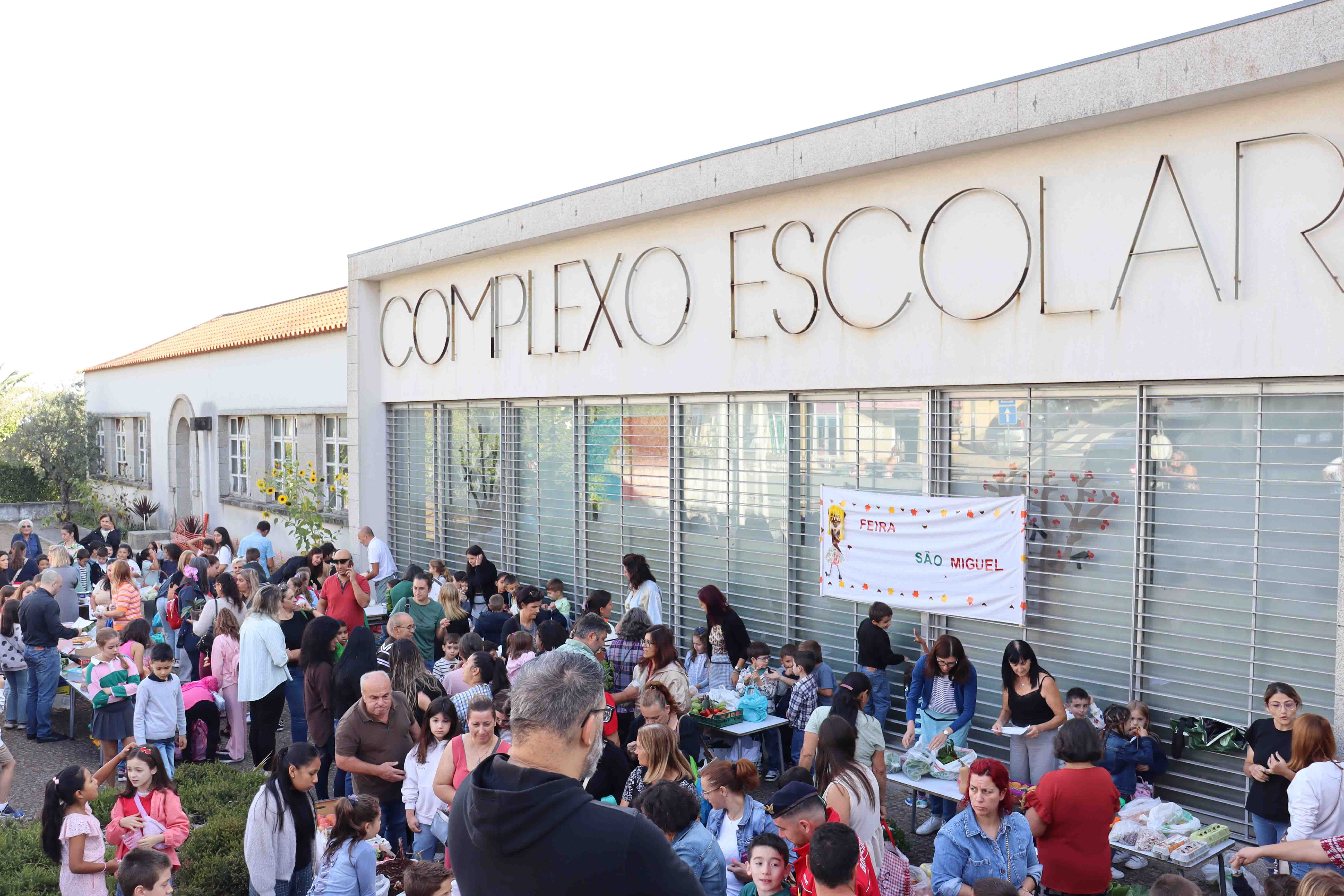 Feira de S. Miguel no Complexo Escolar de Cinfães