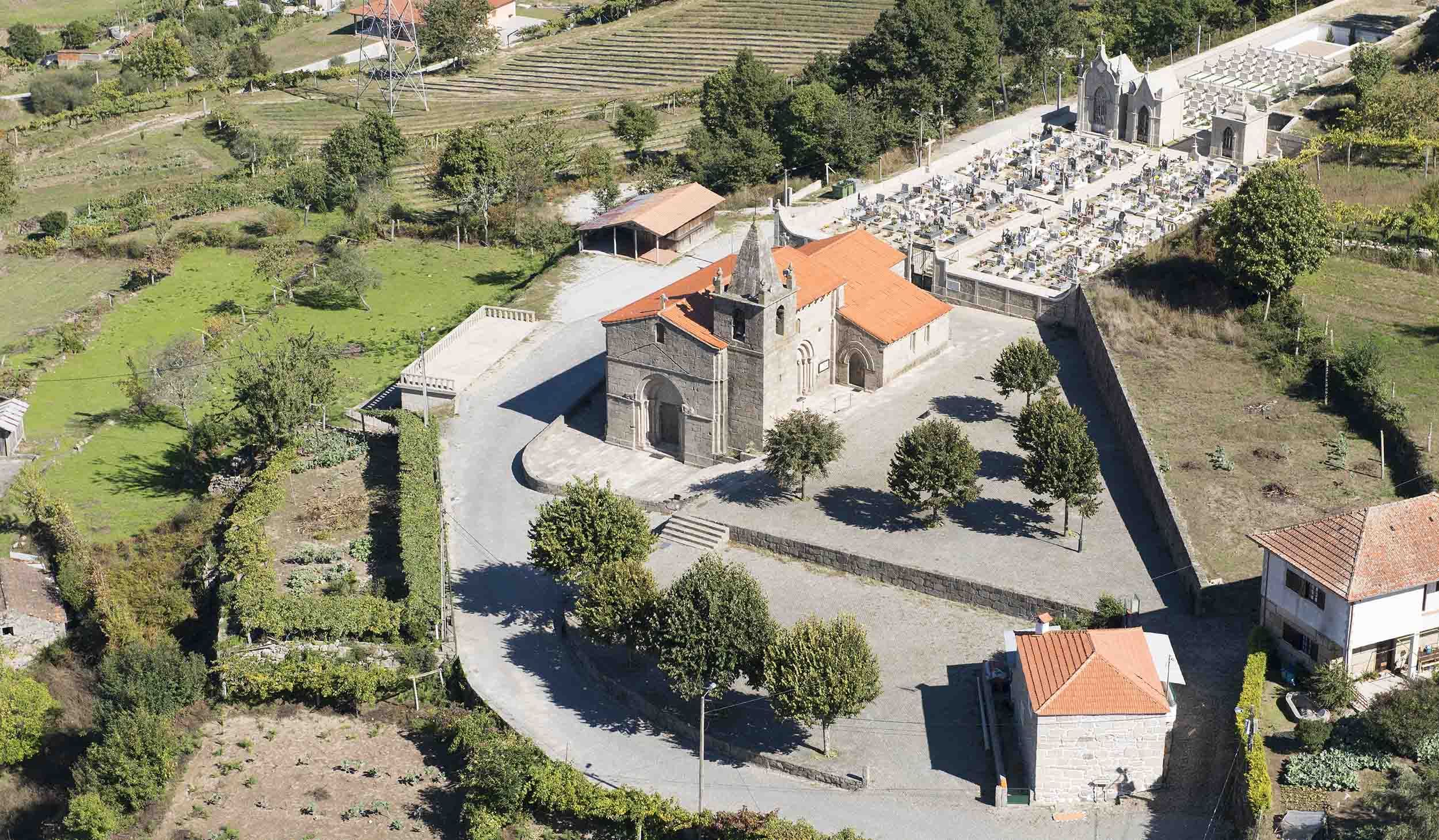 Tarouquela: Câmara Municipal lança a concurso a requalificação dos espaços envolventes à Igreja